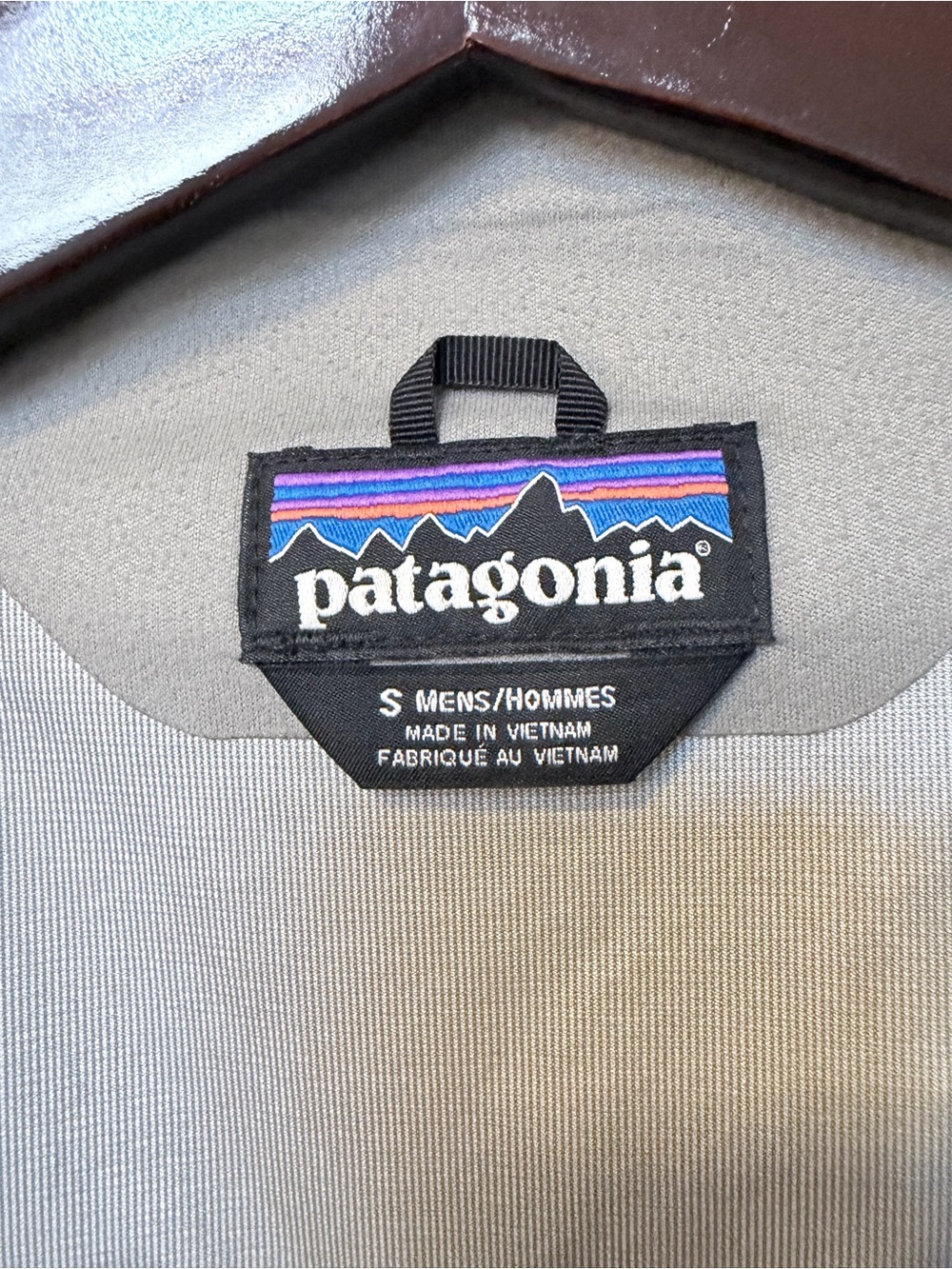 Patagonia Men's Torrentshell 3L Rain Jacket Size S - Picture 2 of 8
